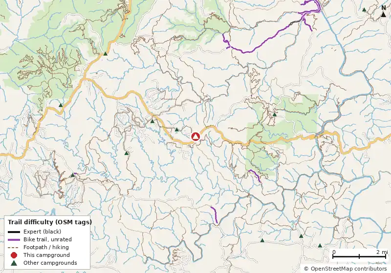 Map of roads, water and trails within about 5 miles of Big South Fork Lodge & Horse Campground, with bike trails colored by their OpenStreetMap difficulty tags