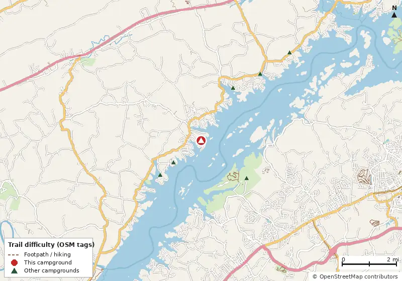 Map of roads, water and trails within about 5 miles of Greenlee Campground