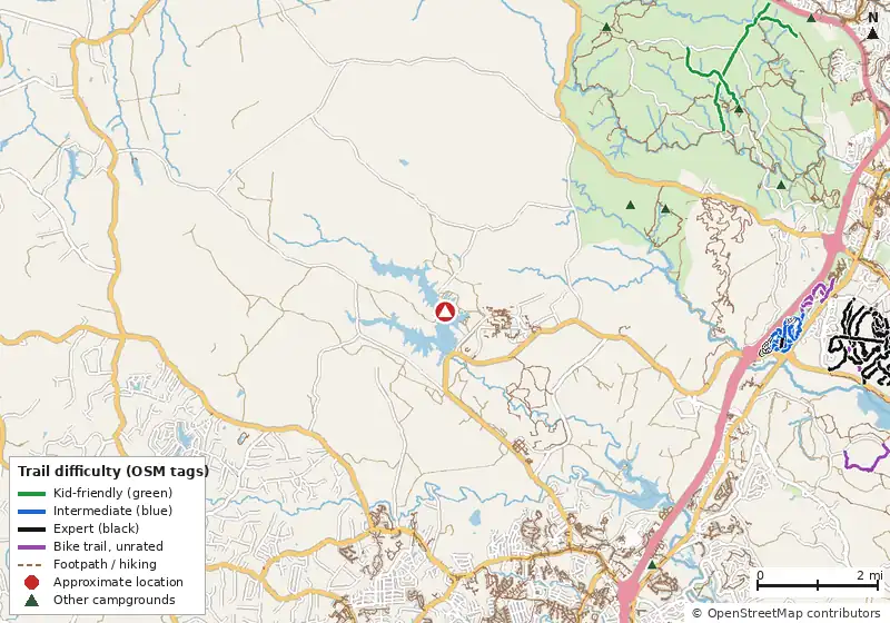 Map of roads, water and trails within about 5 miles of Lunga Park