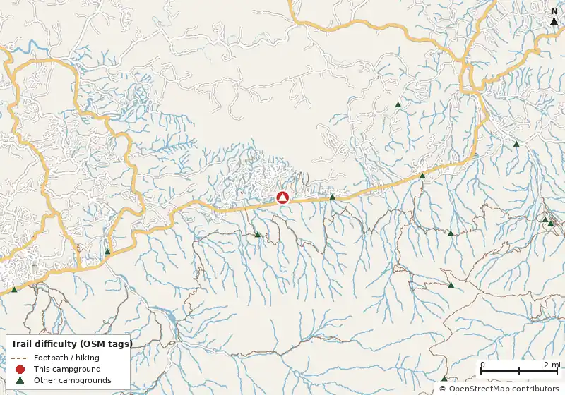 Map of roads, water and trails within about 5 miles of Outdoor Resorts At Gatlinburg