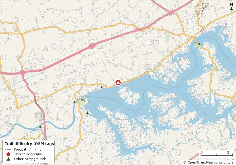 Map of roads, water and trails within about 5 miles of Overlook RV Park