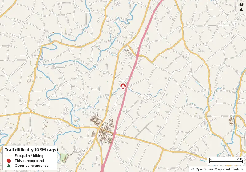 Map of roads, water and trails within about 5 miles of Rhodes Grove RV Camping Area