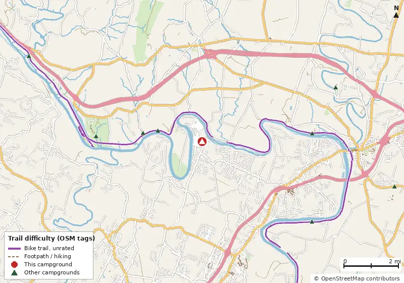 Map of roads, water and trails within about 5 miles of River Bend RV Park, with bike trails colored by their OpenStreetMap difficulty tags