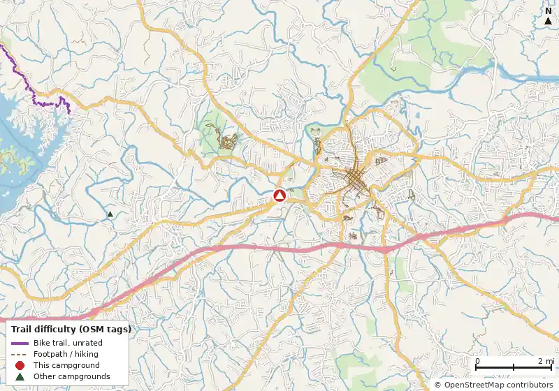 Map of roads, water and trails within about 5 miles of Riverside Golf And RV Park, with bike trails colored by their OpenStreetMap difficulty tags