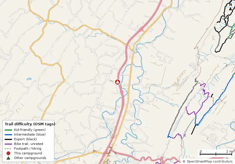 Map of roads, water and trails within about 5 miles of Shenandoah Valley Campground LLC, with bike trails colored by their OpenStreetMap difficulty tags