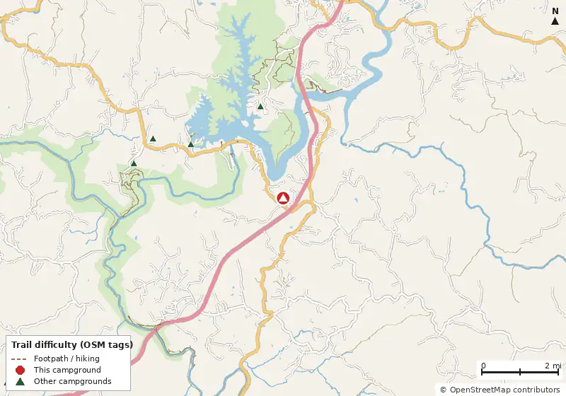 Map of roads, water and trails within about 5 miles of Summersville Lake Retreat
