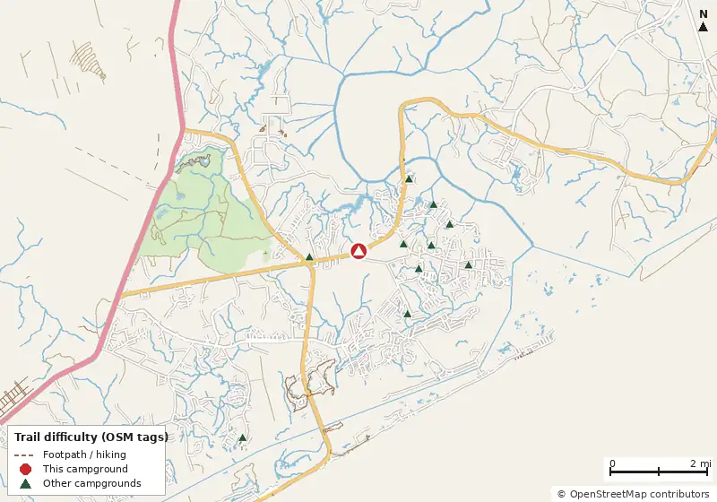 Map of roads, water and trails within about 5 miles of Wood Creek RV Park
